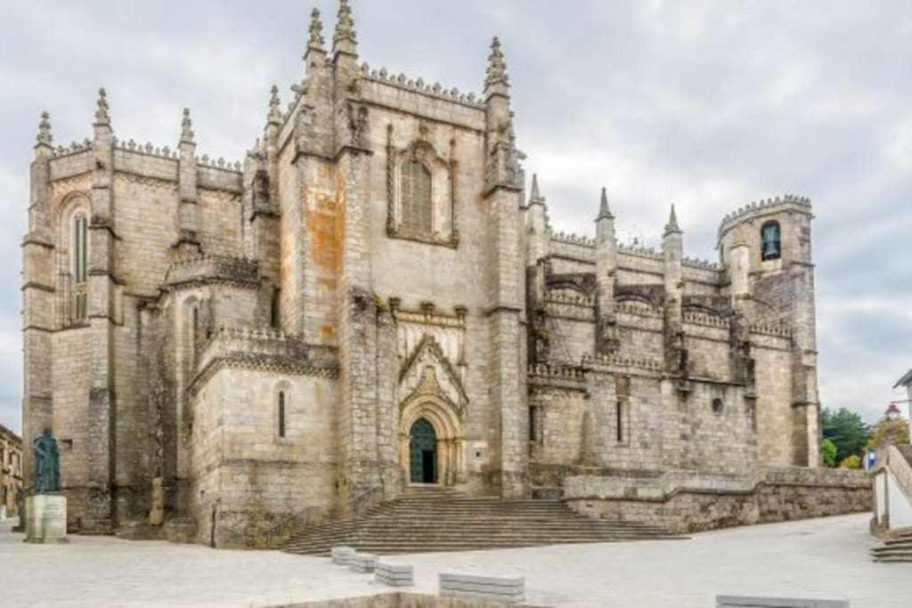 Apartamento Luxury Mira Espanha Na 과르다 외부 사진